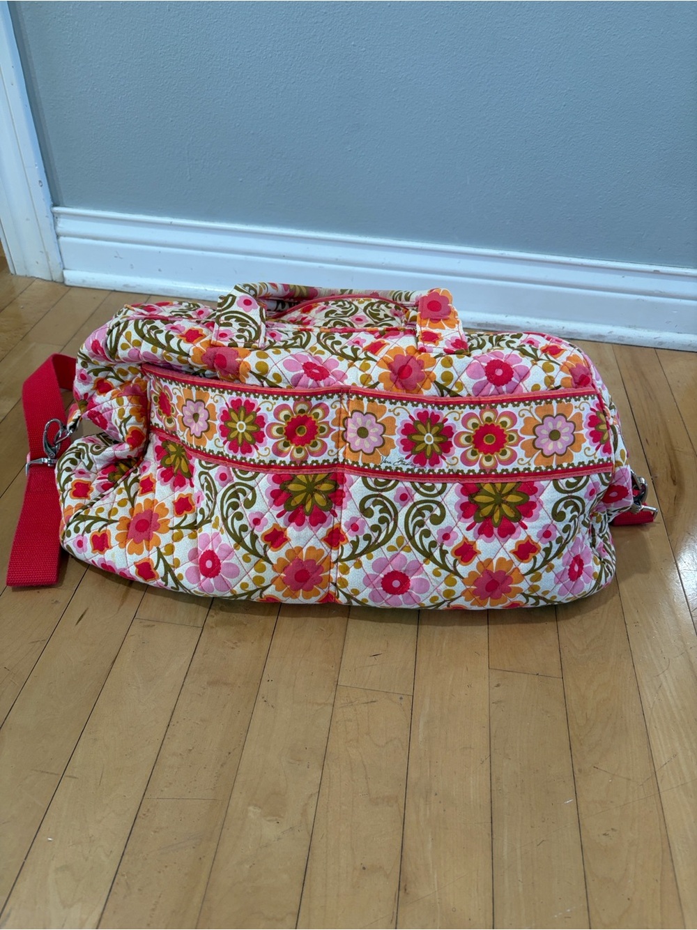 Vera Bradley Folkloric Pattern Quilted Weekend Traveler